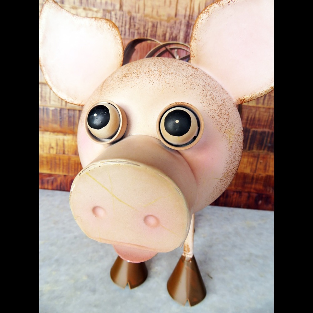 decorative antique rustic pink metal pig piglet - Picture 3 of 8